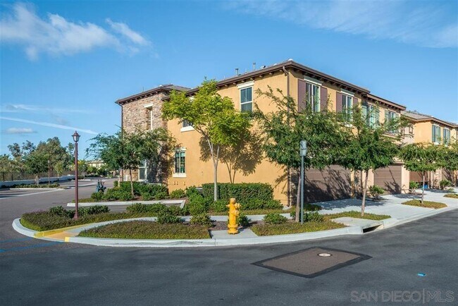 Foto del edificio - 10620 Canyon Grove Trail
