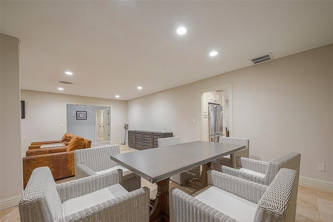 Building Photo - 4947 Braesheather Dr