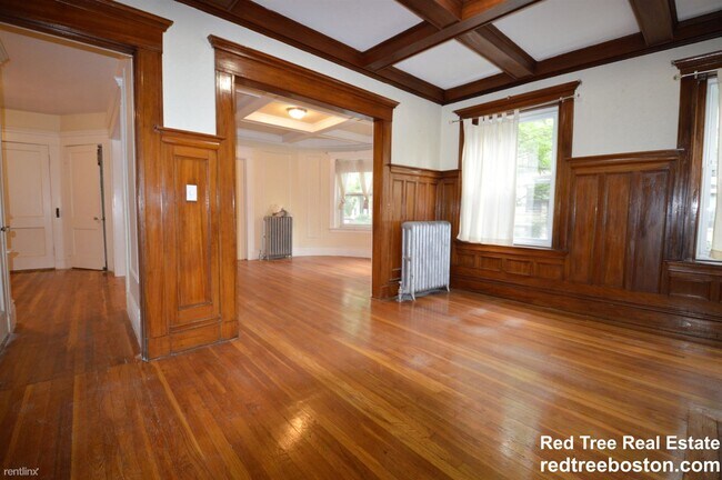 Building Photo - 2 br, 1 bath  - 137 Fuller St Apt 1