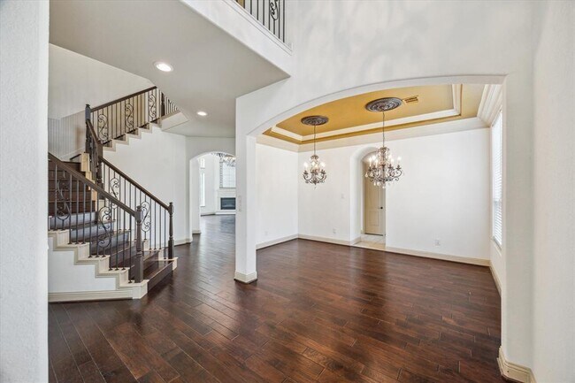 Building Photo - 27 Tioga Pl