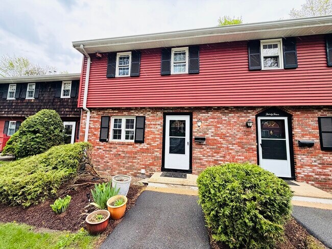 Building Photo - 280 Elm St