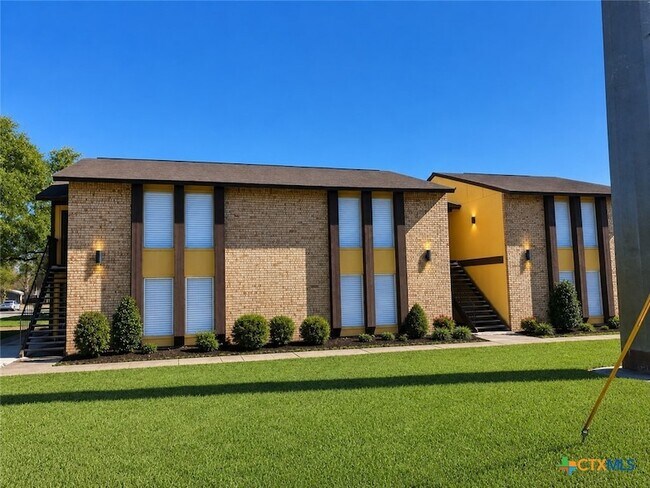 Foto del edificio - 903 S Magnolia Ave