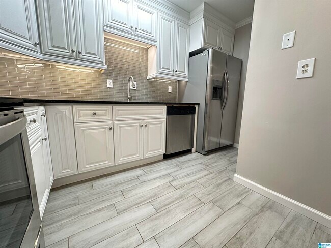 Foto del edificio - 417 Skyview Dr