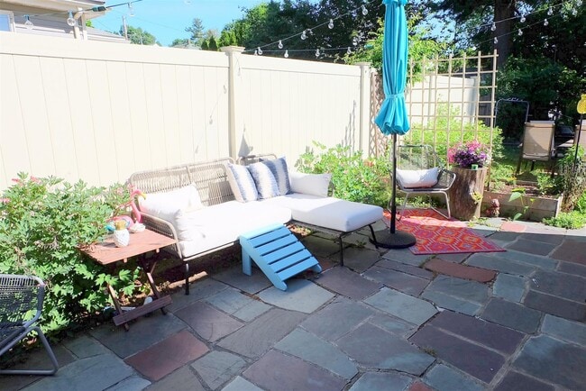 Foto del edificio - 63 Saunders St