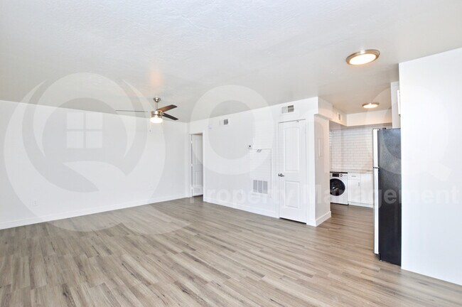 Foto del edificio - Newly renovated apartment in Phoenix!