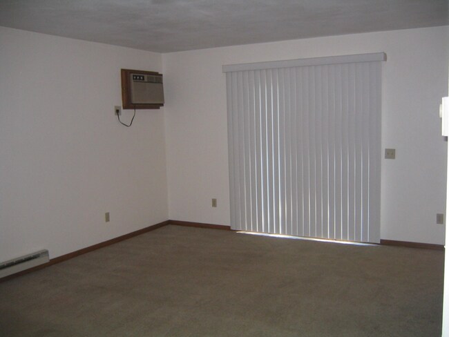 Building Photo - 25 Mesa Ct