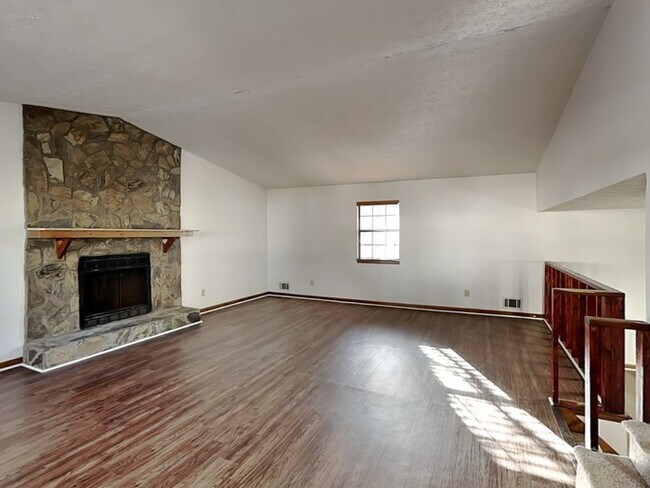 Foto del edificio - 7319 Exeter Ct