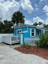 Building Photo - 2179 Pineapple Ave