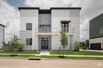 Building Photo - 9805 Nelson Falls Ln