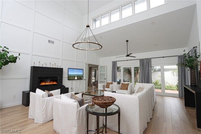 Foto del edificio - 651 Bridge Way Ln