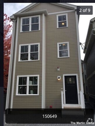Building Photo - 28 Beacon St