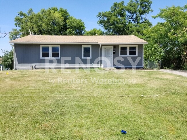 Building Photo - 3736 Cypress Ave