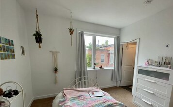 Building Photo - 1538 Ingersoll St