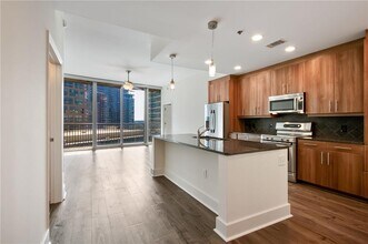 Building Photo - 1080 Peachtree St NE