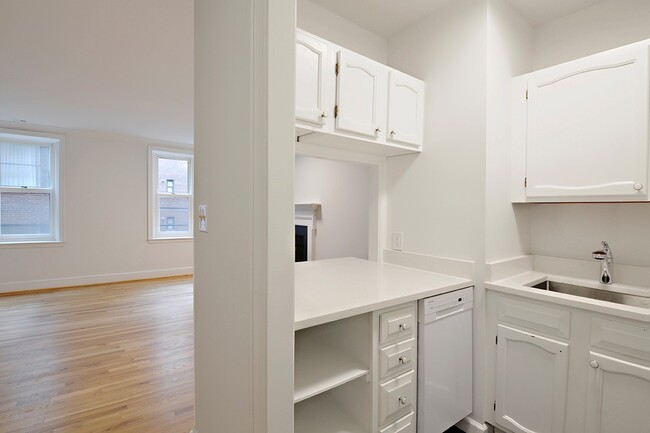 Foto del edificio - 1735 New Hampshire Ave NW
