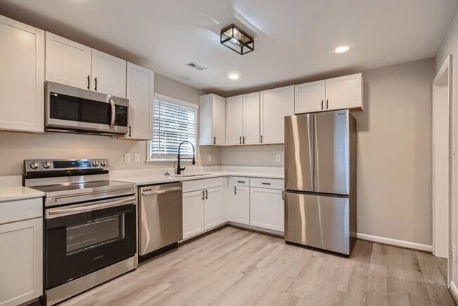 Building Photo - 4336 Valeview Lane, Charlotte, NC, 28269