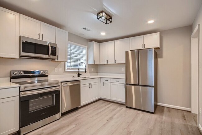 Foto del edificio - 4336 Valeview Lane, Charlotte, NC, 28269