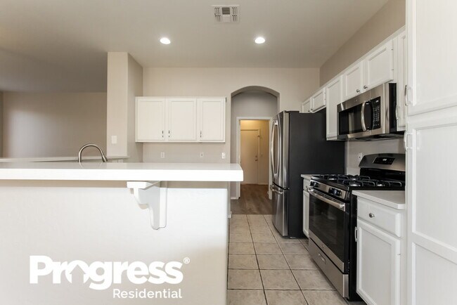 Foto del edificio - 12552 W Flower St