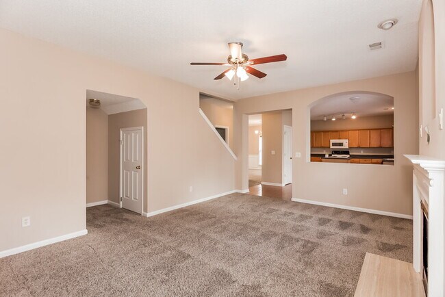 Foto del edificio - 6839 Brachnell View Dr