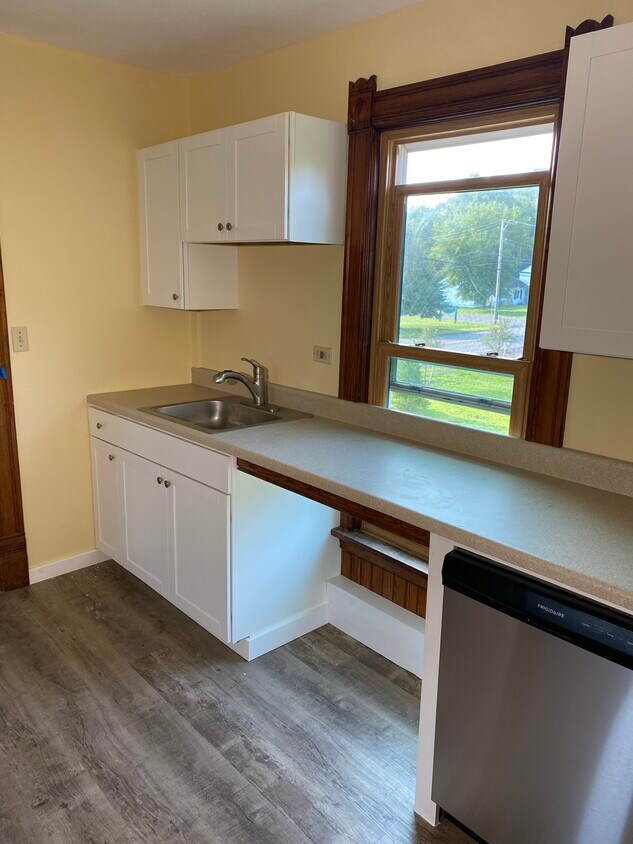 New Kitchen sink and dishwasher - 400 Nottingham Rd