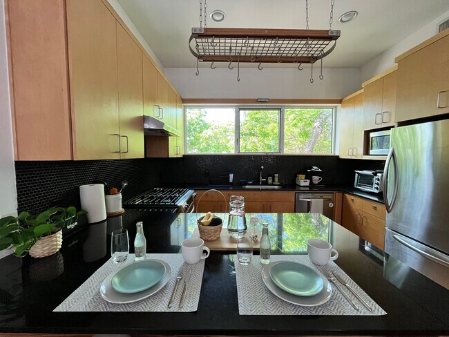 Spacious Kitchen - 1507 North St
