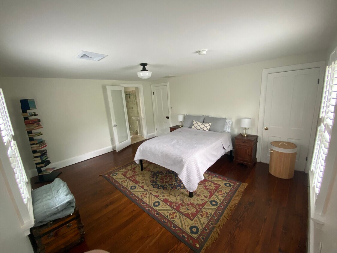 Photo - 703 Dranesville Rd (Herndon, VA)