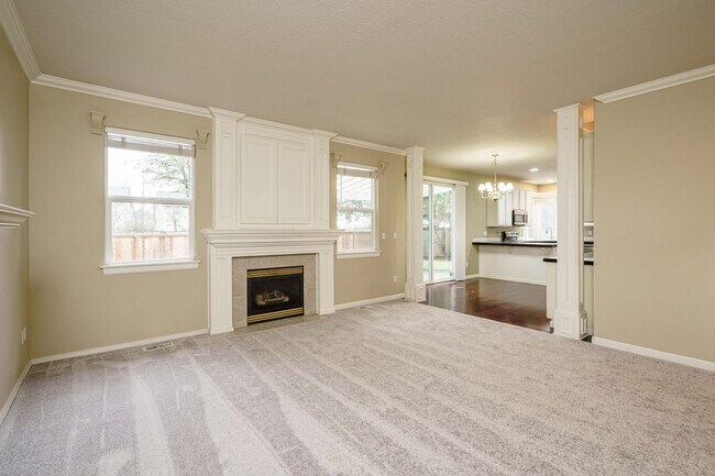 Foto del edificio - Desirable Fisher's Landing Elementary School District - 3 Bedroom 2.5 Bath