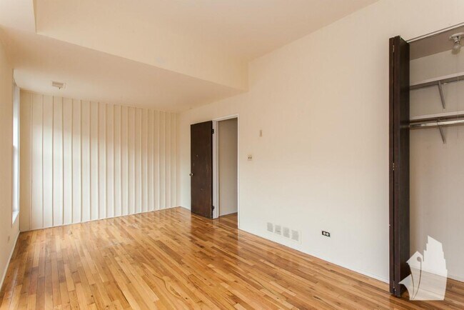 Foto del edificio - 2900 N Broadway St