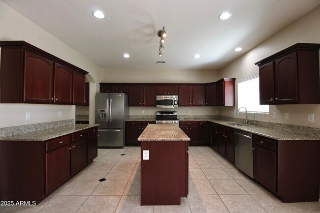 Foto del edificio - 4313 E Folgers Rd