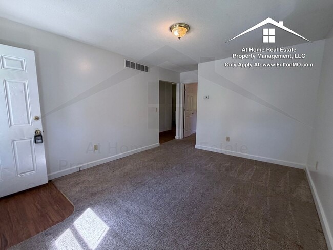 Building Photo - 1514 Monroe St
