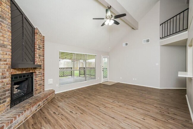 Building Photo - 3414 Whispering Way Dr
