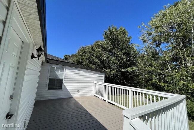 Building Photo - 3 br, 3 bath House - 617 Palmer Turn