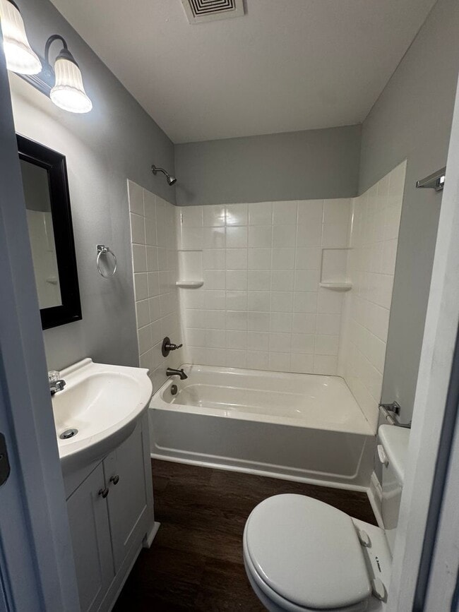 Building Photo - 1076 Corley Dr