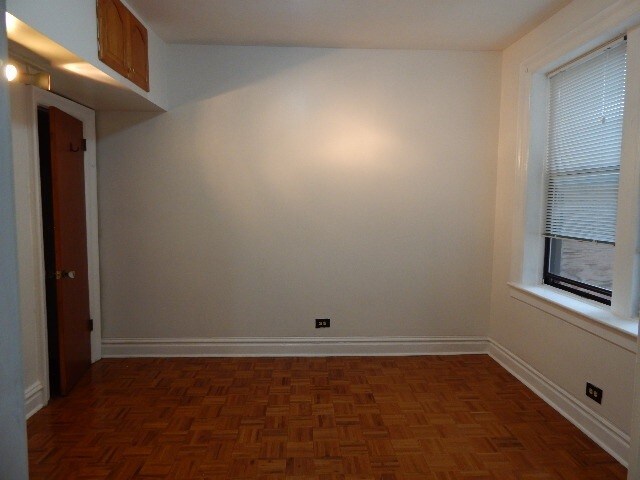 Building Photo - 42 Van Wagenen Ave