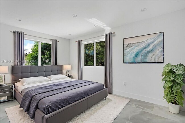 Foto del edificio - 2926 NW 58th St