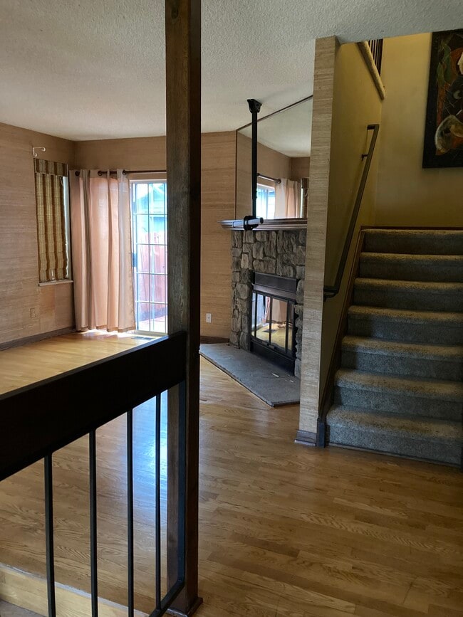 Building Photo - 3831 Paseo del Prado