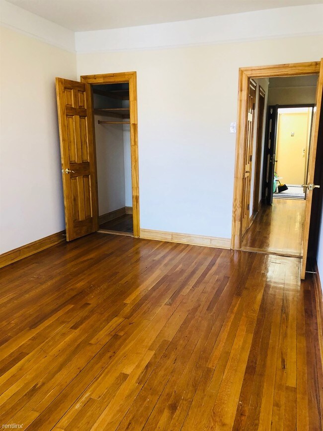 Building Photo - 2 br, 1 bath Apartment - 2310 42nd St