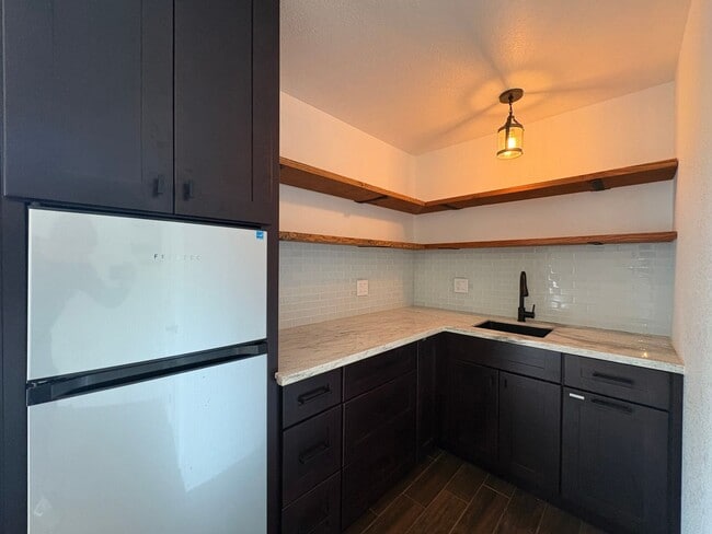 Building Photo - Spacious Vista Home with Large Lot, Designer Finishes & Guest Suite