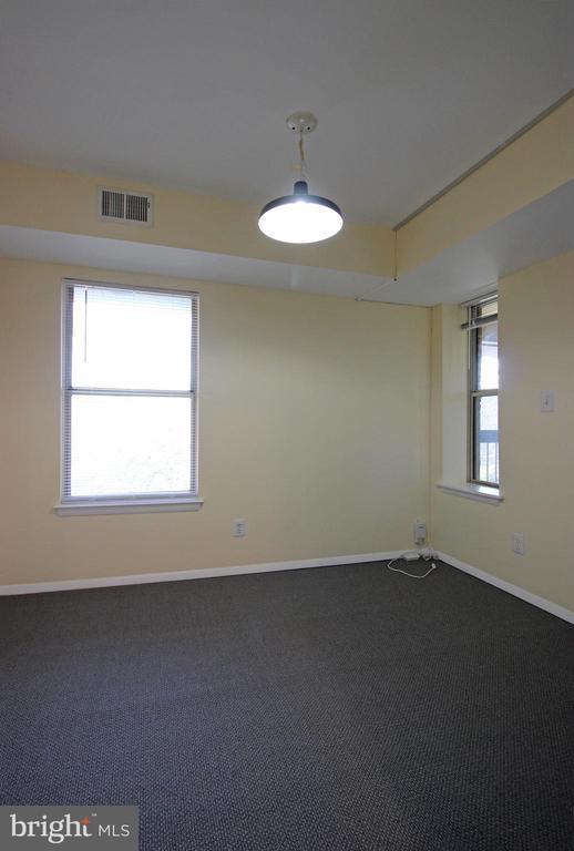 Foto del edificio - 7900 Coriander Dr