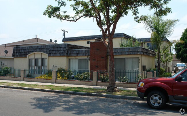 Building Photo - 4892 Kona Dr