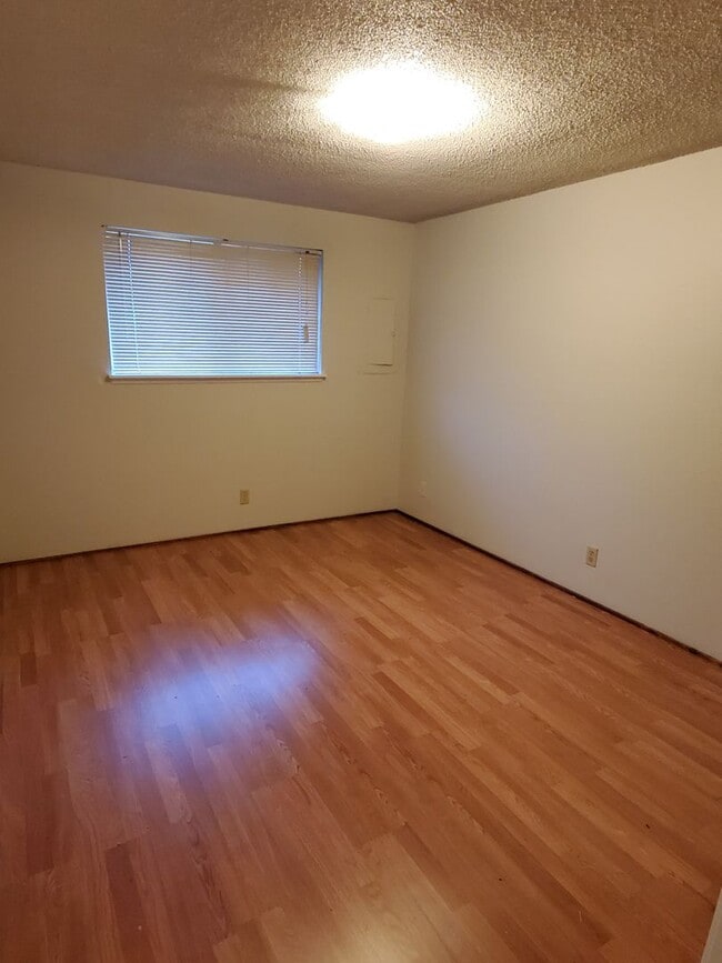 Building Photo - 446s51