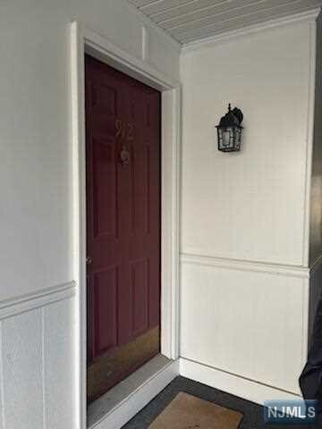 Building Photo - 912 Tuliptree Ct