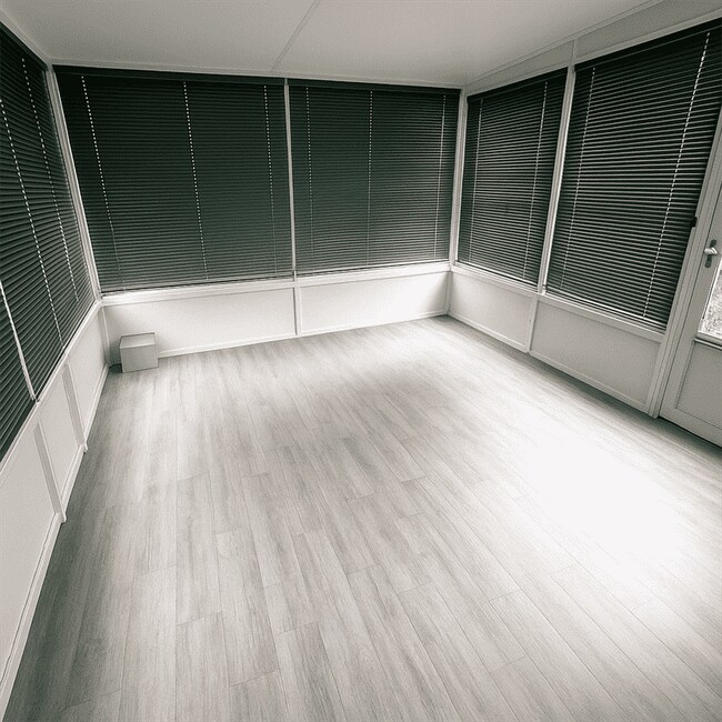 Foto del edificio - 114 Cox Blvd