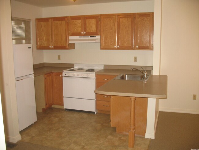 Foto del edificio - 405 Chickasha Dr