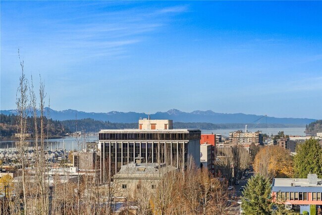 Foto del edificio - Top Floor Condo for rent!