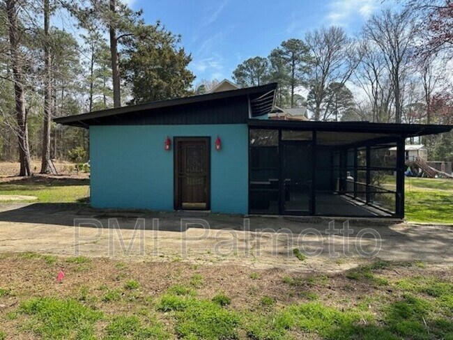 Foto del edificio - 1019 Trillie Ln