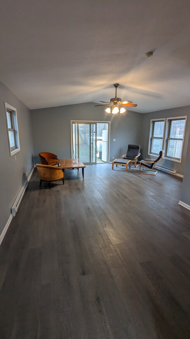 616 White Oak Dr, Michigan City, IN 46360 House Rental in Michigan