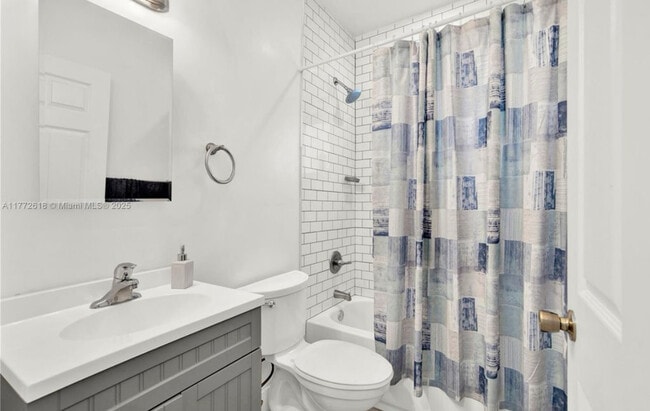 Foto del edificio - 1741 NW 68th St