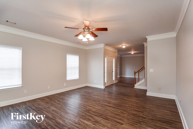 Building Photo - 4611 River Rd