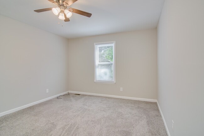 Foto del edificio - 1925 Heckle St